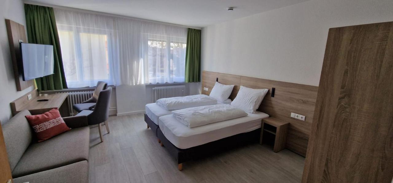 Ladage Hotel